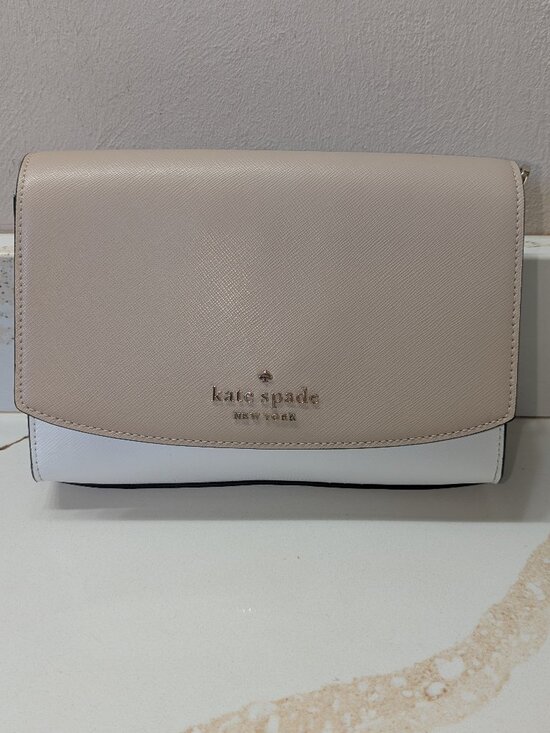 kate spade Handbags - Kate Spade crossbody/clutch, EUC! Gorgeous!